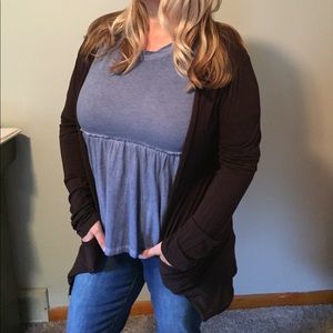 Light weight brown cardigan with pockets